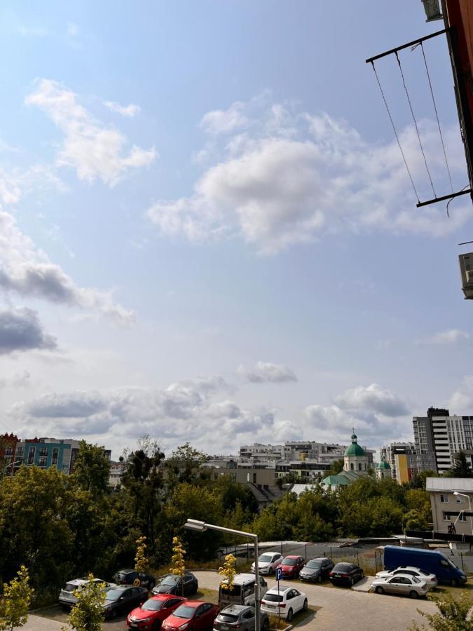 шевченка 60, семицвіт 公寓