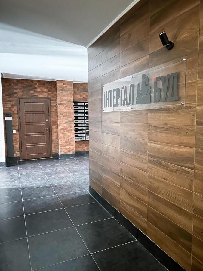 шевченка 60, семицвіт Apartment *